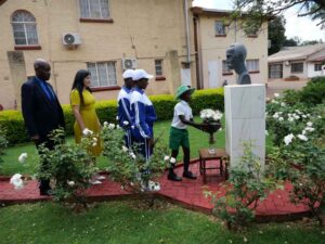 Zimbabwe rinde homenaje a Martí y reafirma compromiso con la Patria