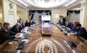 Catalogan en Rusia el bloqueo energético de EE.UU a Cuba como un genocidio