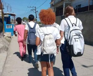 Las batas blancas en el barrio