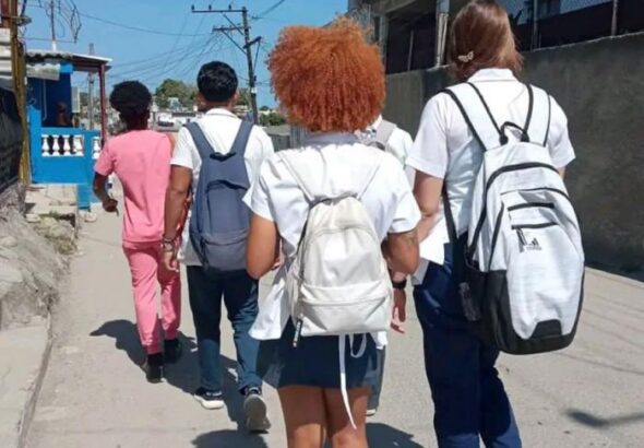 Las batas blancas en el barrio