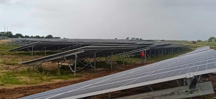 Avanzan obras de construcción de parques de baterías en La Habana