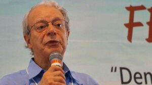 El teólogo brasileño denuncia las graves consecuencias humanitarias del cerco económico contra Cuba