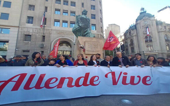 chile-allende-homenaje