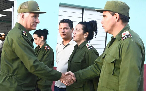 diaz-canel-en-alamar-este